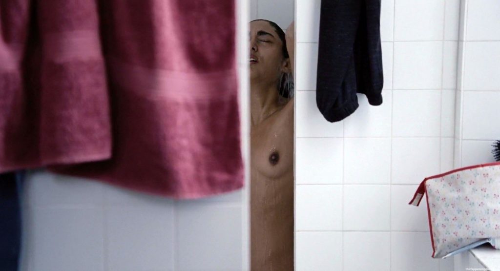 Golshifteh Farahani Nude &amp; Sexy (15 Photos)