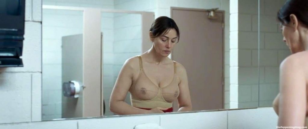 Monica Bellucci Nude &amp; Sexy Collection – Part 2 (150 Photos + Videos)