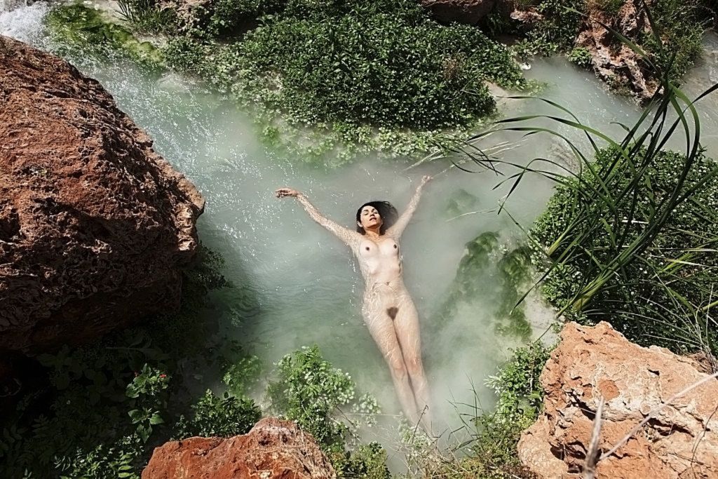 Lela Loren Nude, Topless &amp; Sexy (152 Photos + Sex Video Scenes)