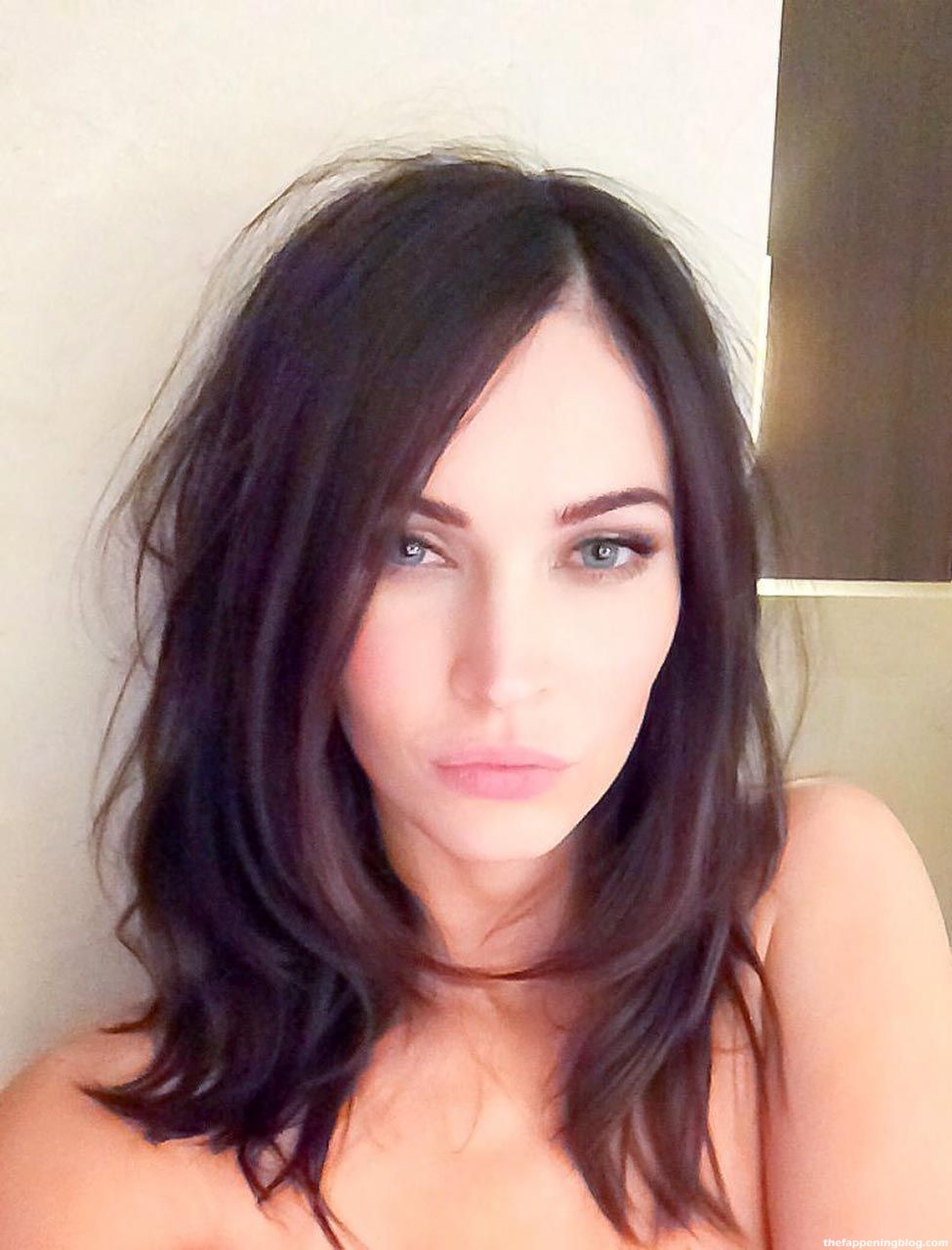 Megan Fox Nude &amp; Sexy – Part 1 (150 Photos and Possible Leaked Sex Tape PORN Video)