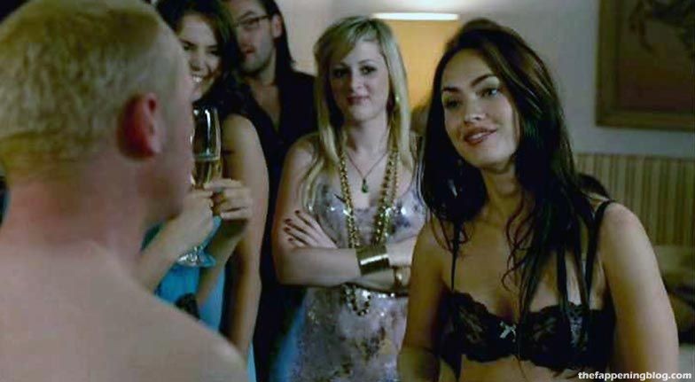 Megan Fox Nude &amp; Sexy – Part 1 (150 Photos and Possible Leaked Sex Tape PORN Video)