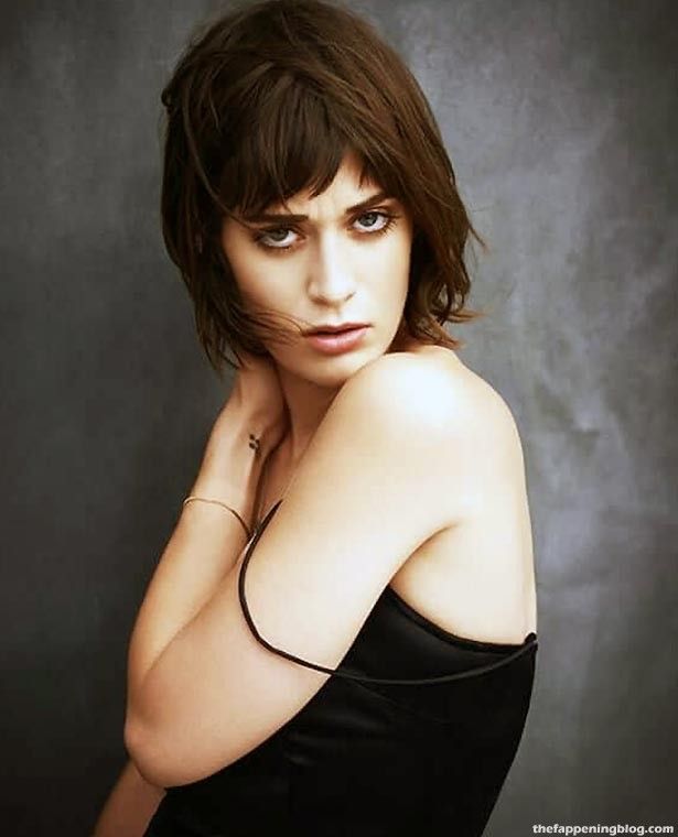 Lizzy Caplan Nude LEAKED The Fappening &amp; Sexy (143 Photos + Possible Porn Video and Sex Scenes)
