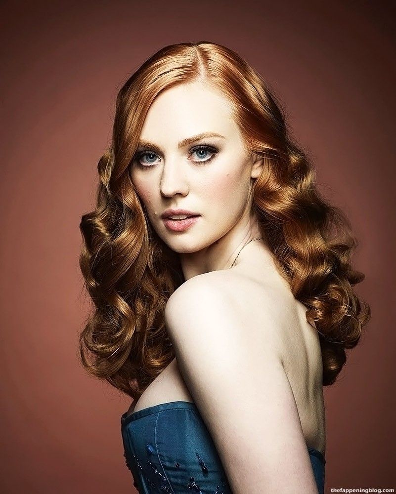 Deborah Ann Woll Sexy