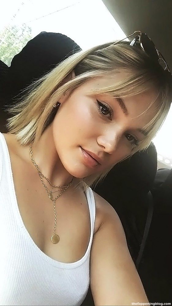 Olivia Holt Slightly NUDE &amp; Hot (156 Photos + Sexy Video Scenes)