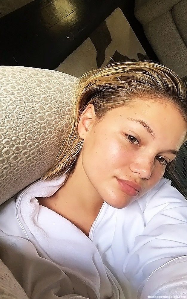 0523083146112_18_Olivia-Holt-Nude-Naked-Sexy-Hot-26-thefappeningblog.com1_.jpg