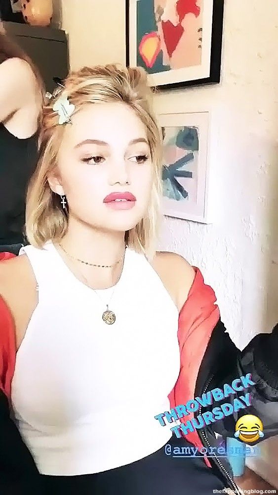 Olivia Holt Slightly NUDE &amp; Hot (156 Photos + Sexy Video Scenes)