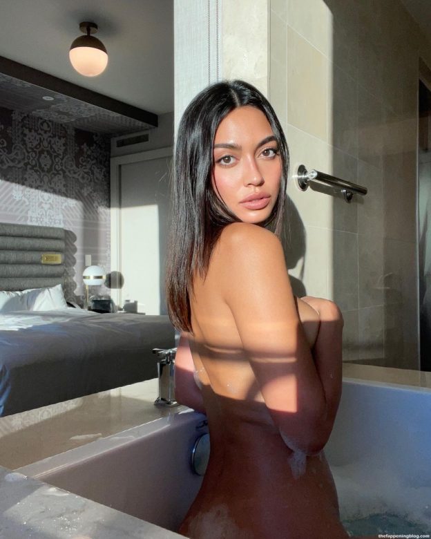 Ambra Gutierrez Shows Off Her Wet Naked Body 11 Photos Video Thefappening 7268