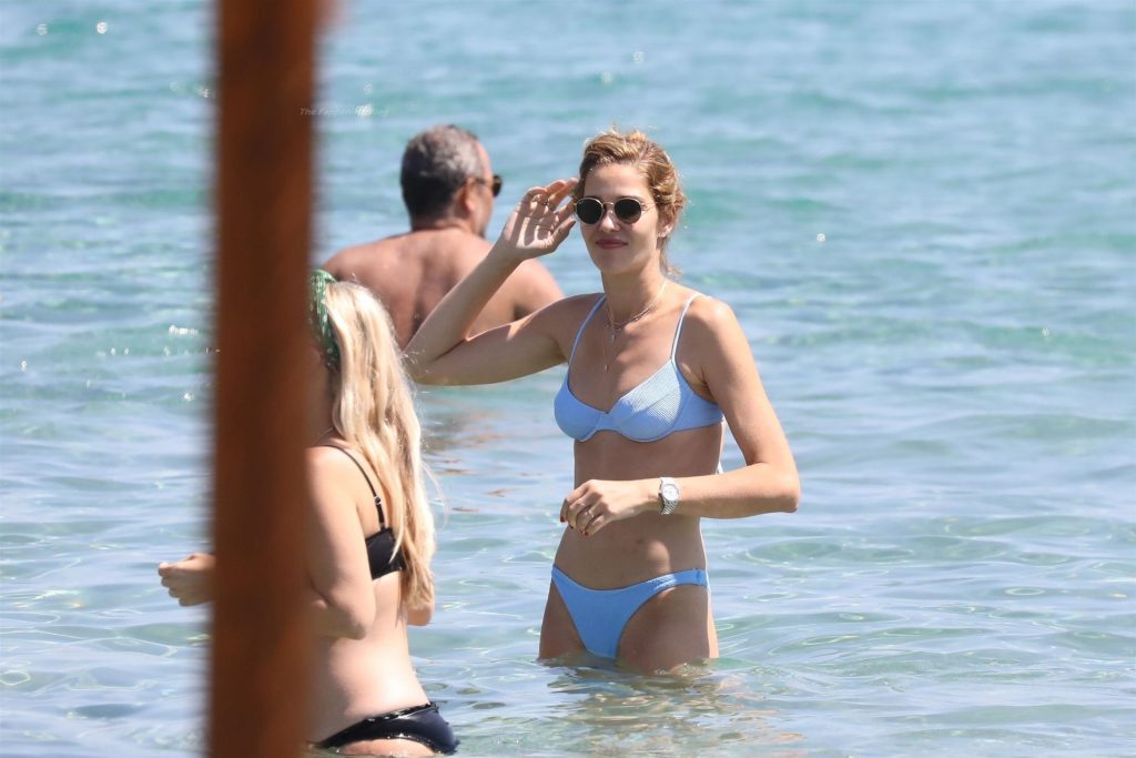 Ana Beatriz Barros Spends Her Time at the Beach While on Holiday in Mykonos (50 Photos)