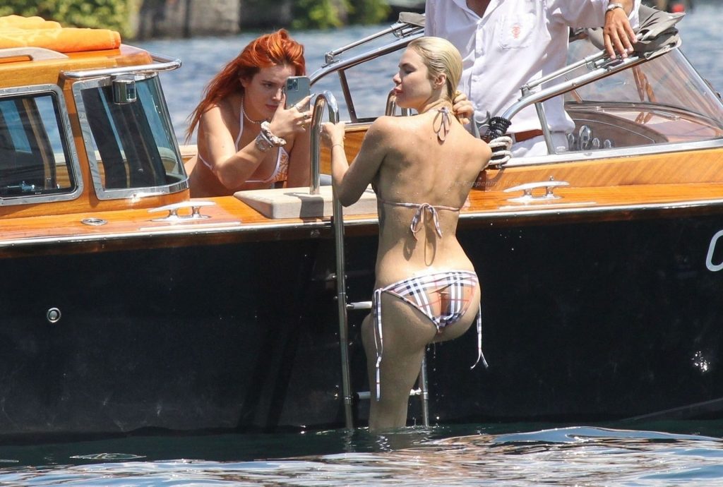 Bella Thorne Spends a Few Days Chilling Out With Her Boyfriend on Their Holidays in Lake Como (102 Photos)