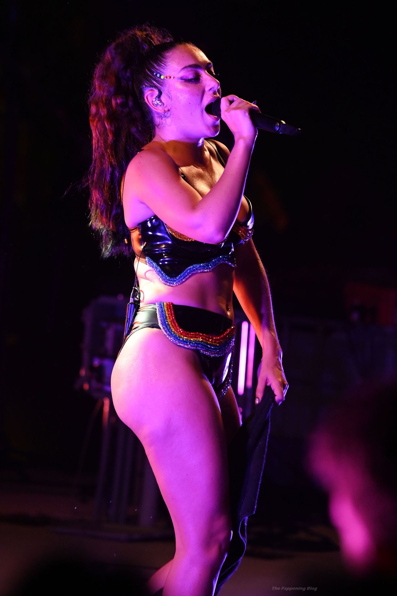 Charli-XCX-Sexy-The-Fappening-Blog-27.jpg