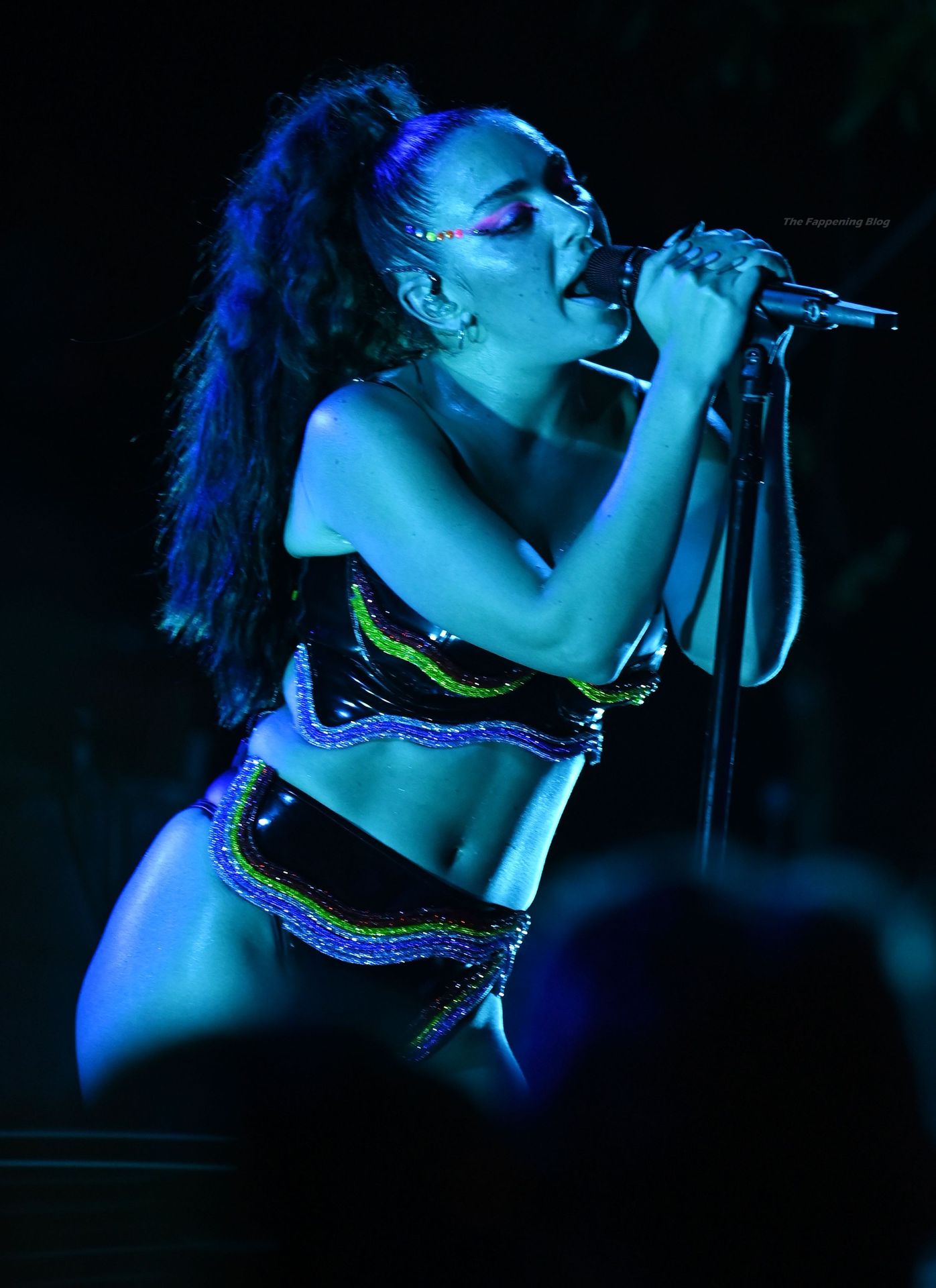Charli-XCX-Sexy-The-Fappening-Blog-32.jpg
