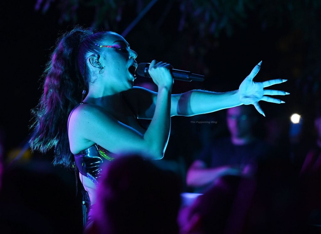 Charli XCX Performs at The Oasis (93 Photos)