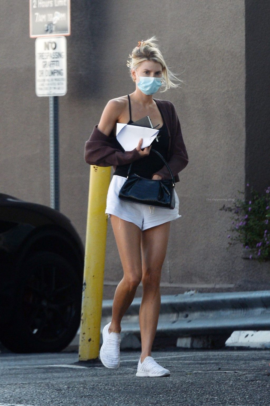 Leggy Charlotte Mckinney is Spotted Exiting Erewhon Market in LA (15 Photos)