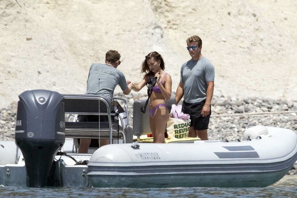 Justin Bieber &amp; Hailey Baldwin Enjoy a Romantic Holiday on the Greek Island of Milos (38 Photos)