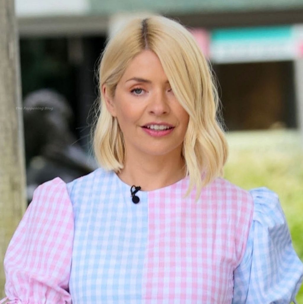 Holly Willoughby Enjoys a Segment on the Show ‘This Morning’ in London (64 Photos)