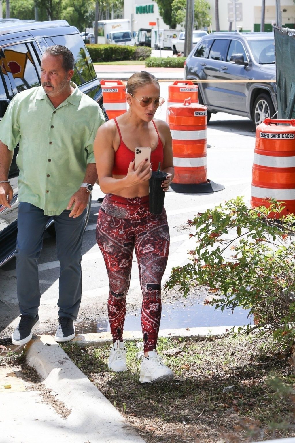 Jennifer Lopez Hits the Gym Showing Her Tits and Butt (57 Photos)