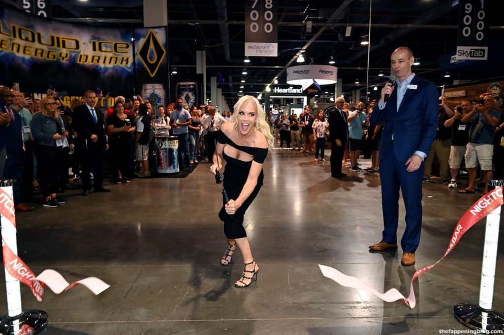 Jenny McCarthy Looks Stunning at the 35th Annual Nightclub &amp; Bar Show and World Tea Expo in Las Vegas (45 Photos)