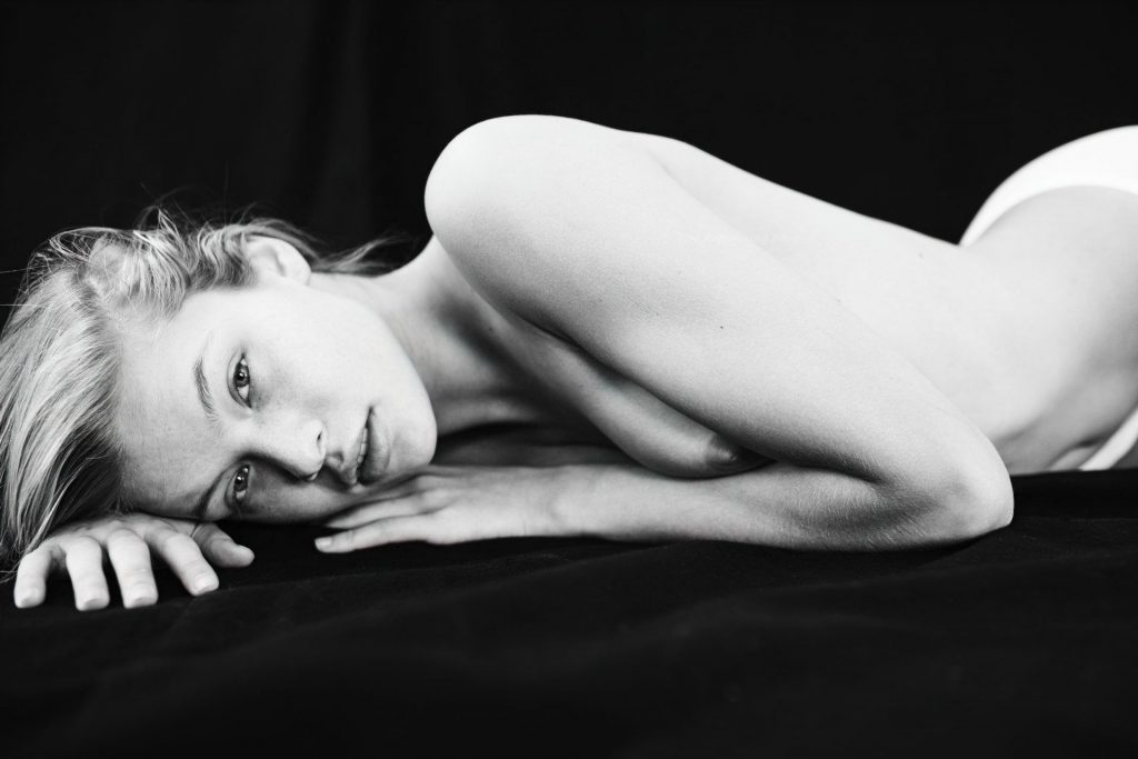 Josie Canseco Nude &amp; Sexy (22 Photos)