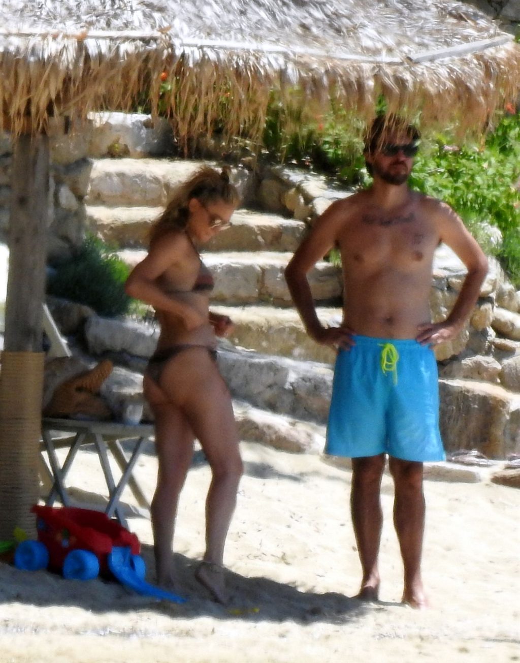 Sexy Kate Hudson is Seen at Skiathos Island in Greece (15 Photos)