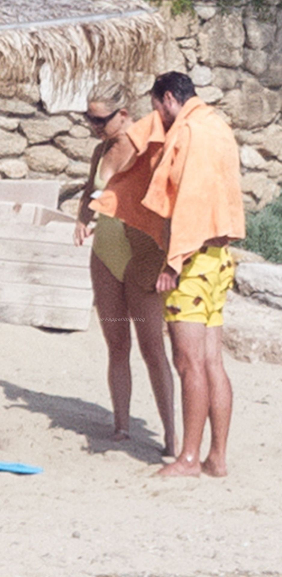 Kate Hudson &amp; Danny Fujikawa Enjoy Their Vacation in Greece (43 Photos)