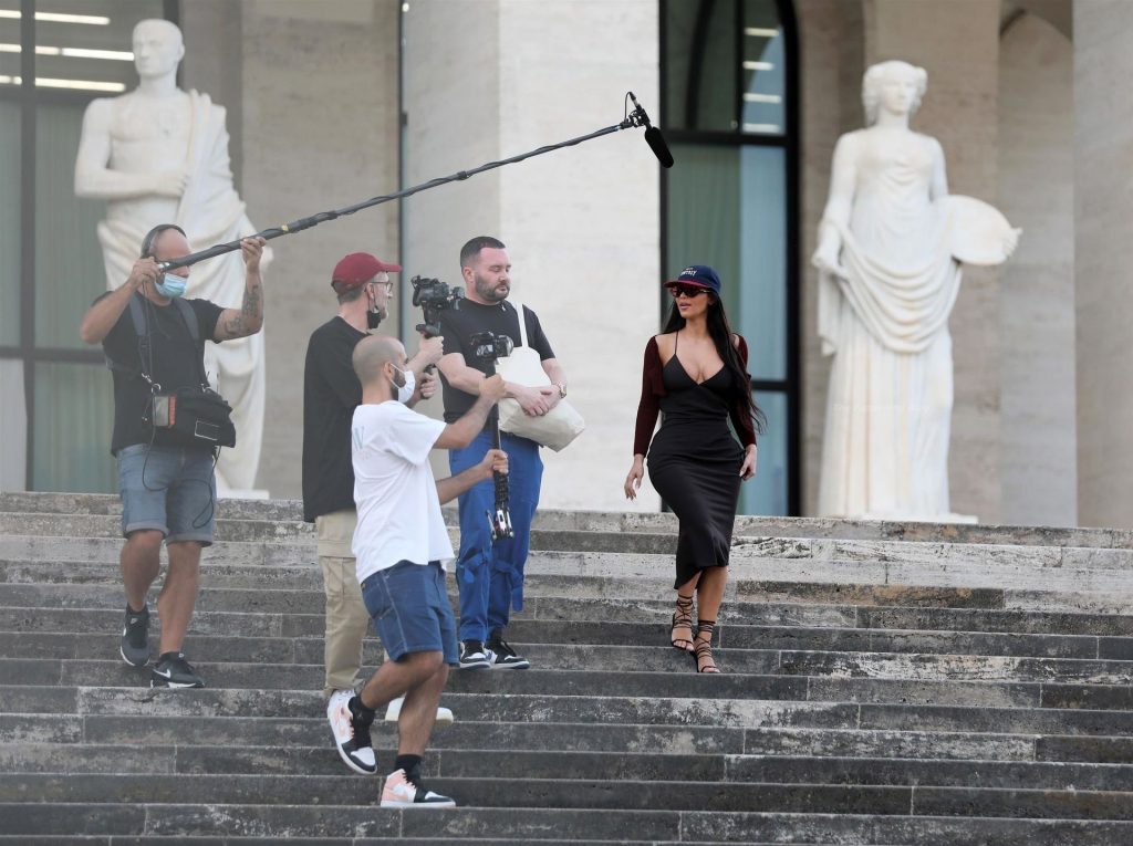 Kim Kardashian Leaves Her Hotel and Goes For a Business Meeting at Fendi in Rome (95 Photos)