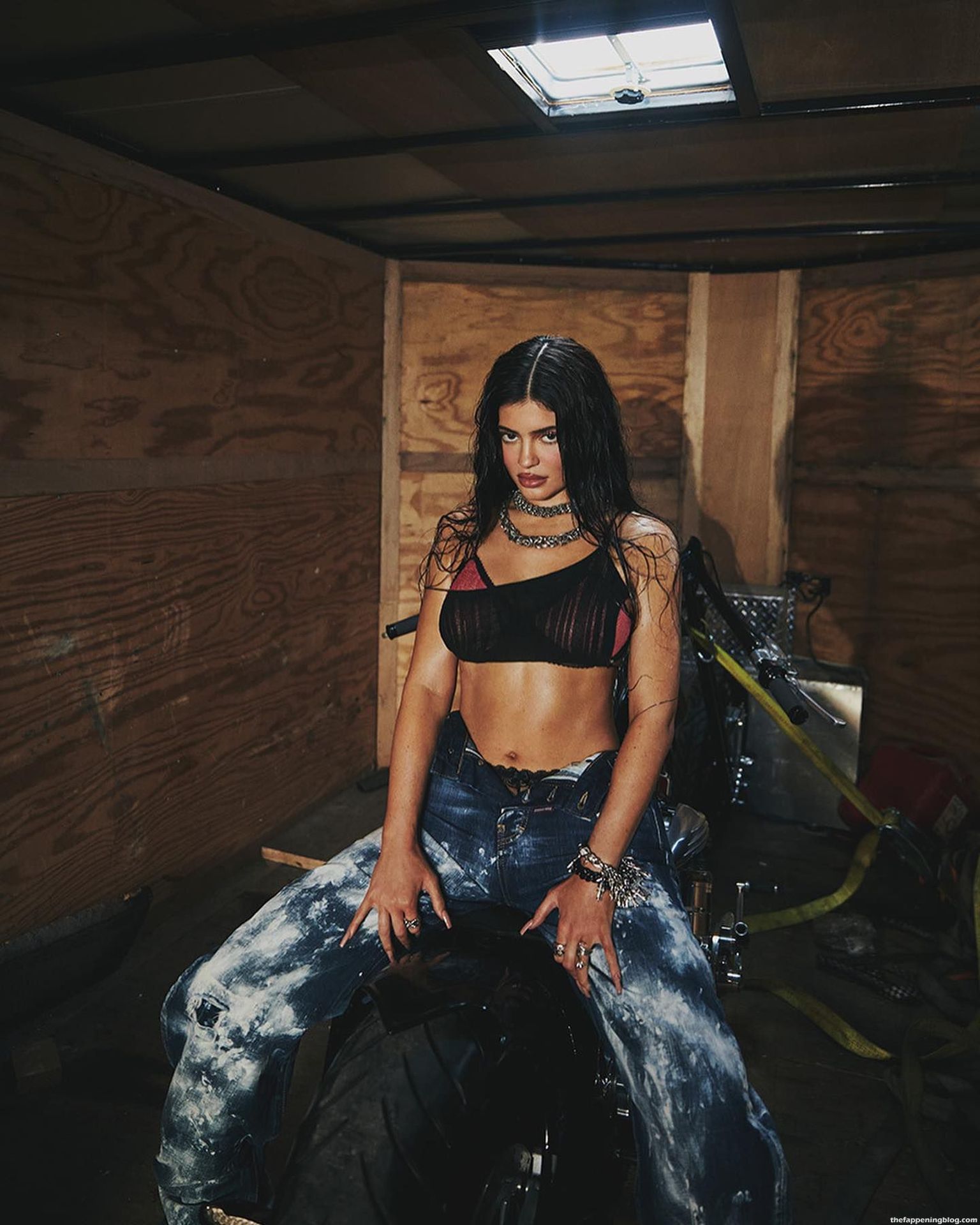 Kylie-Jenner-Sexy-Photoshoot-531-thefappeningblog.com_.jpg