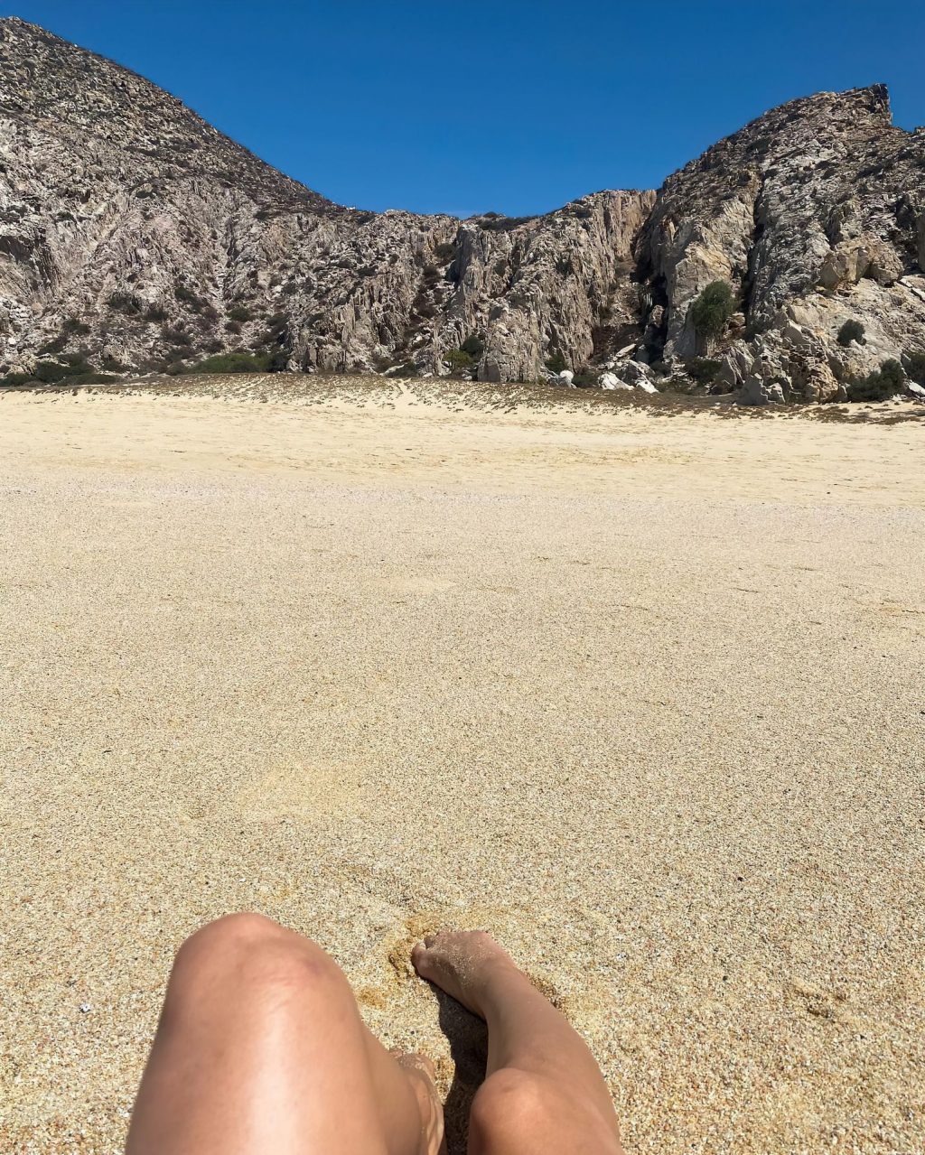 Lindsey Pelas Enjoys Her Vacation in Mexico (9 Photos)