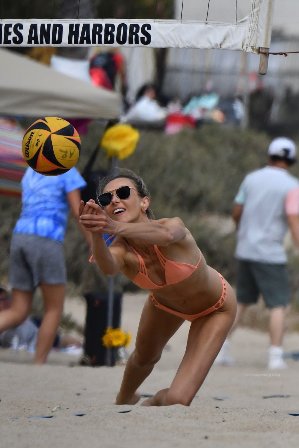 Ludi Delfino Displays Her Amazing Bikini Body in Santa Monica (39 Photos)