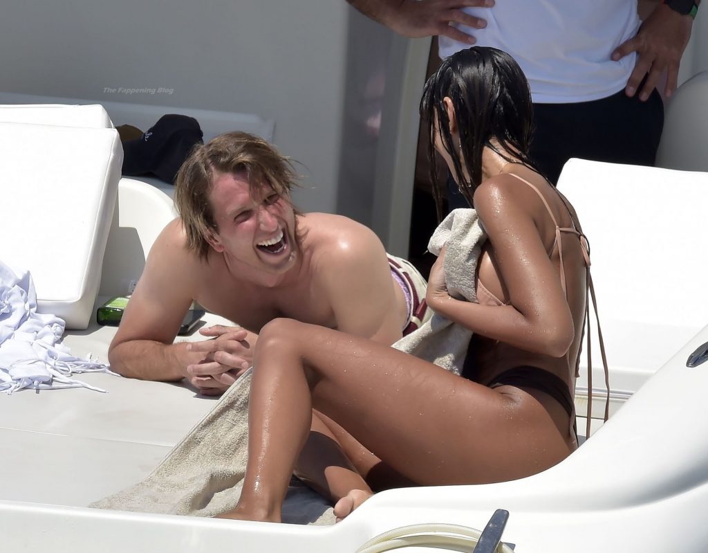 Madalina Ghenea is Pictured With Her New Boyfriend on a Boat in Portofino (39 Photos)