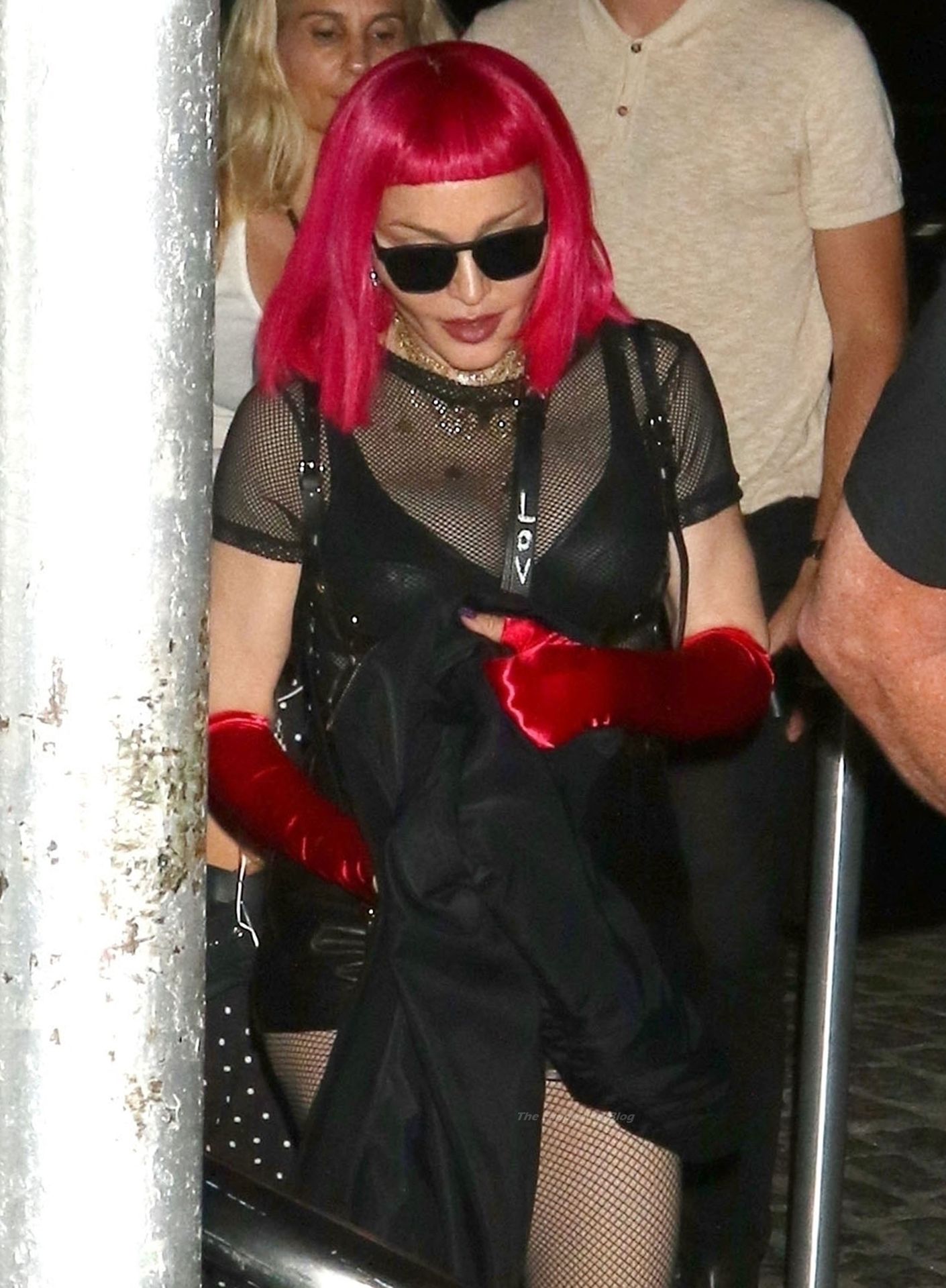 [Image: Madonna-See-Through-Sexy-13-thefappeningblog.com_.jpg]