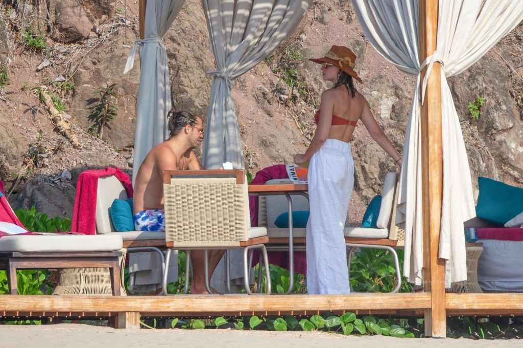 Margot Robbie Shares Some Steamy PDA with Husband Tom Ackerly in Puerto Vallarta (40 Photos)