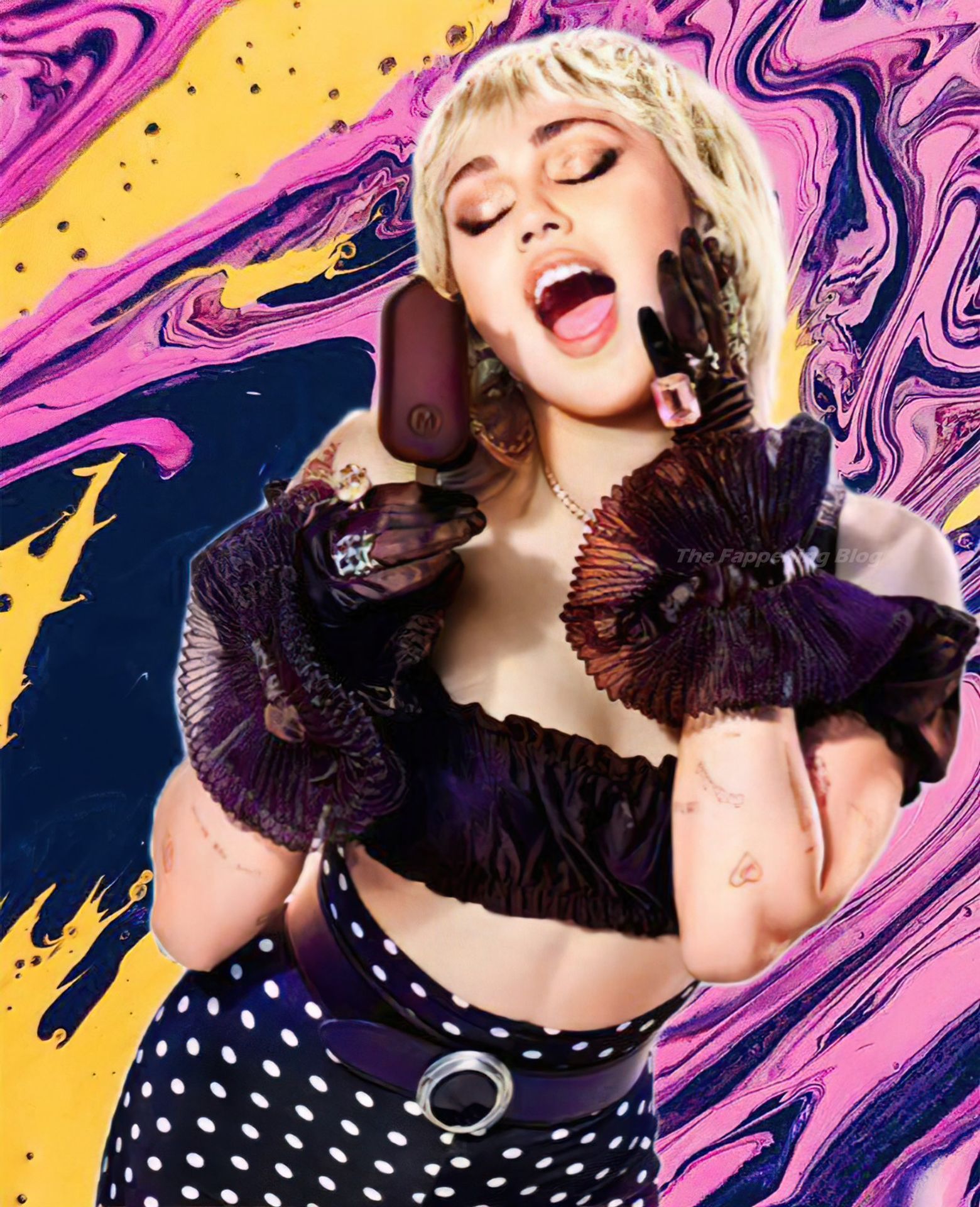 Miley-Cyrus-Sexy-Photoshoot-9-thefappeningblog.com_.jpg