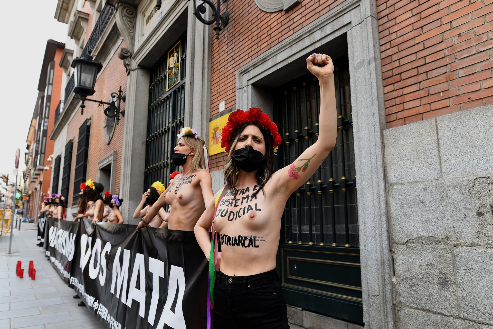 Nude-Femen-Activists-The-Fappening-Blog-40.jpg