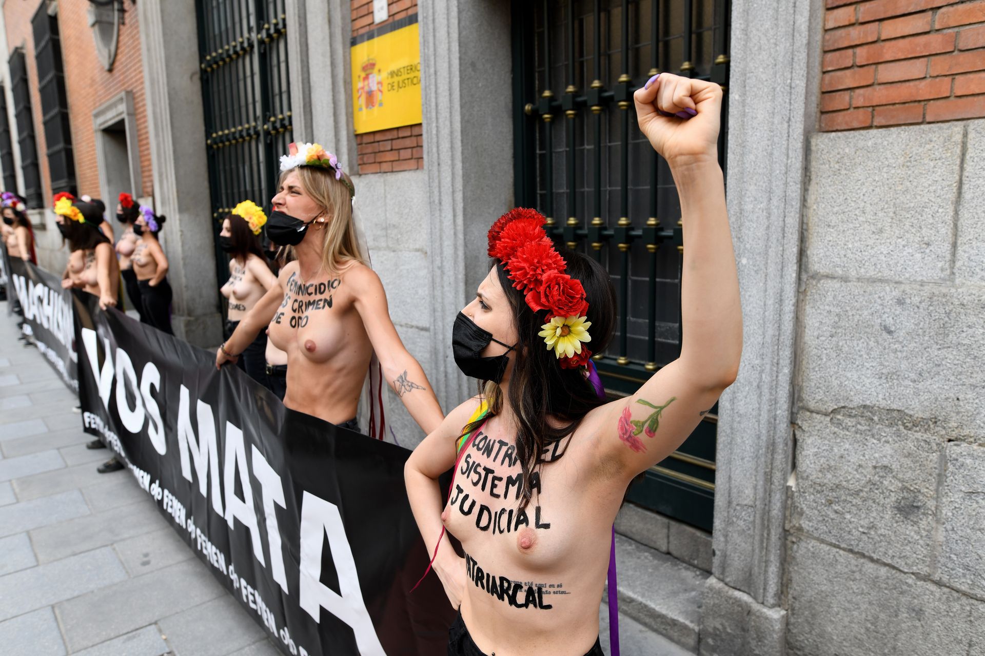 Nude-Femen-Activists-The-Fappening-Blog-43.jpg
