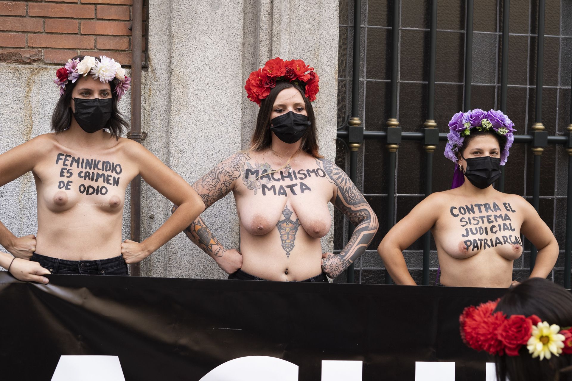 Nude-Femen-Activists-The-Fappening-Blog-6.jpg