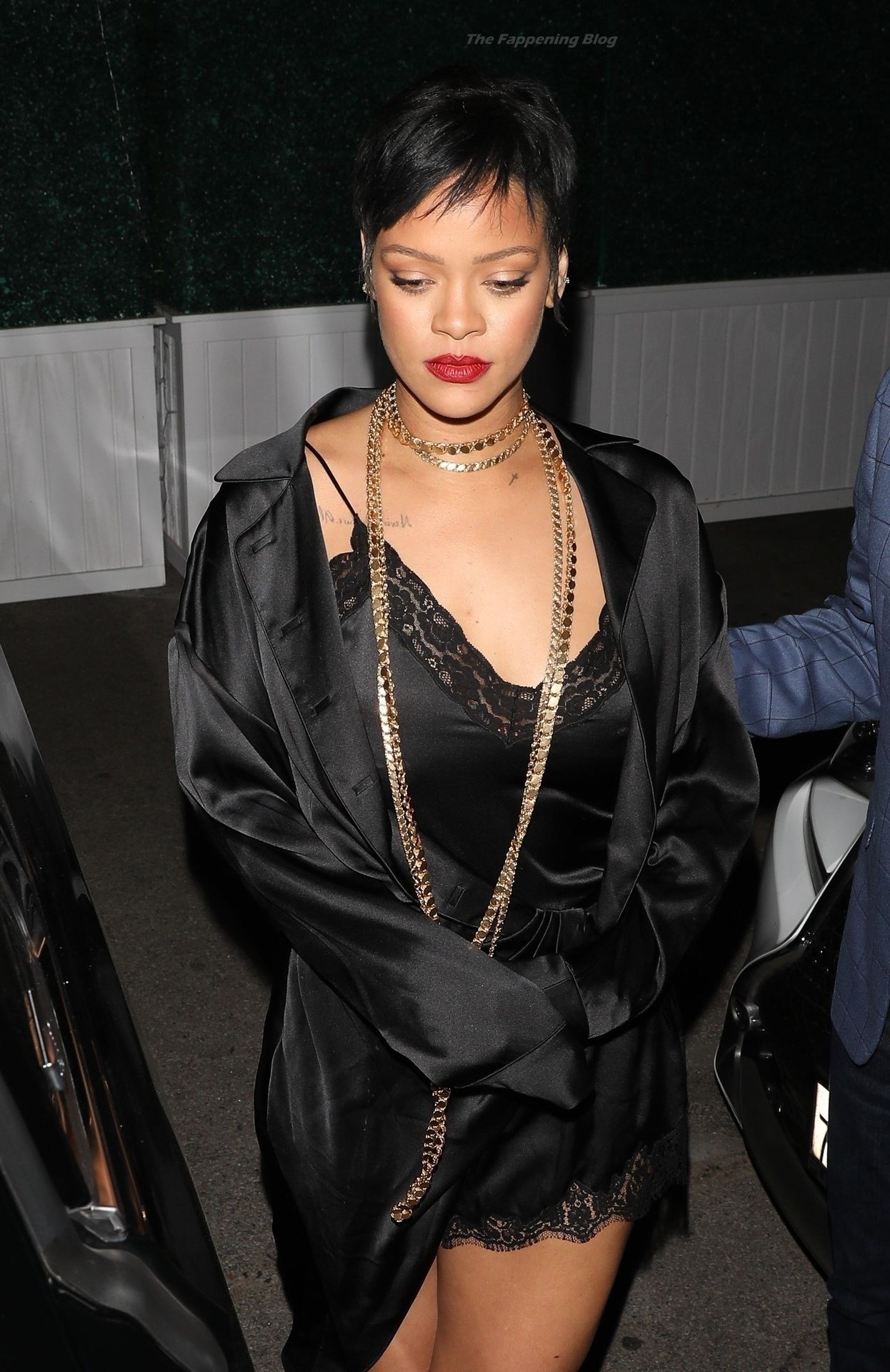Rihanna-Sexy-The-Fappening-Blog-5.jpg