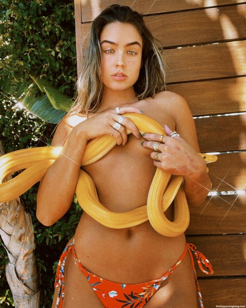 Nude photos of sommer ray