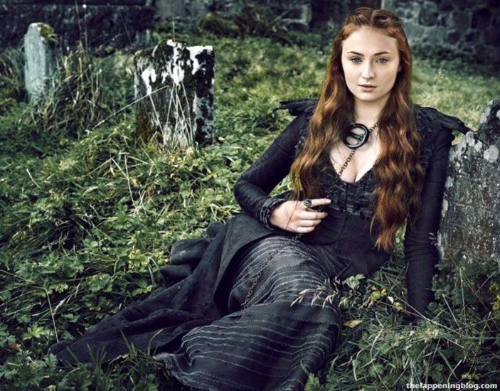 Sophie Turner Sexy Collection – Part 2 (140 Photos + Videos)