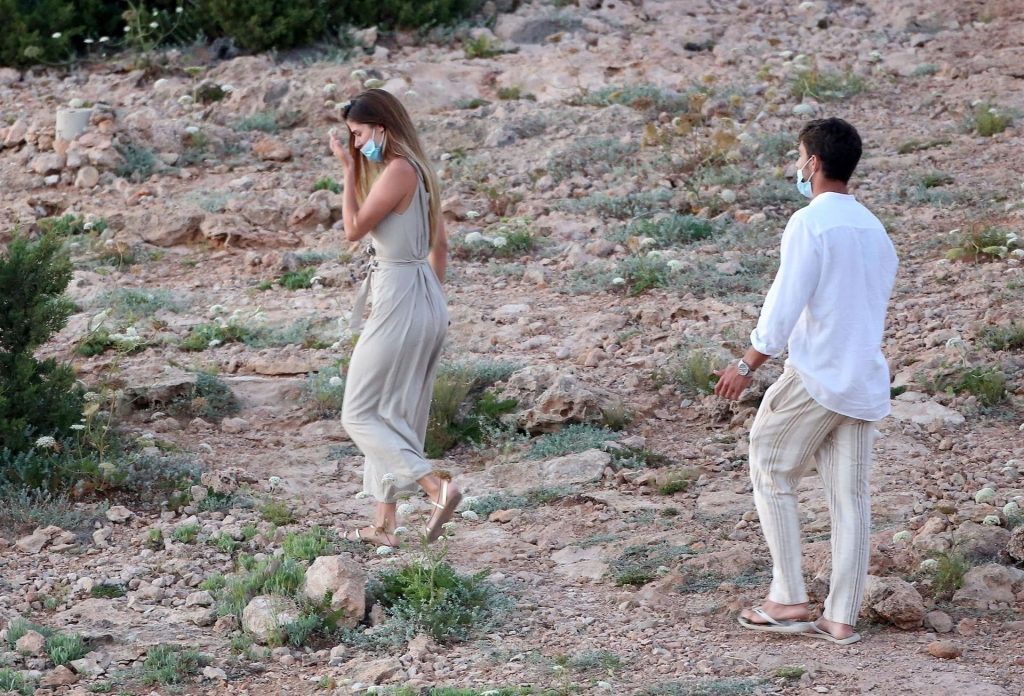 Stephanie Cayo Flashes Her Nude Boob While Enjoying a Romantic Evening in Ibiza (43 Photos)