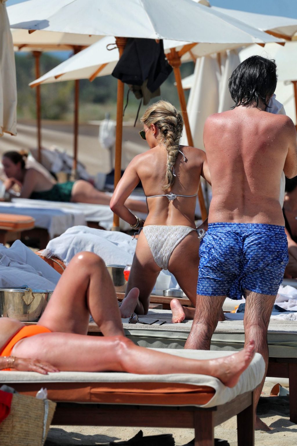 Sylvie Meis &amp; Niclas Castello are Spotted at The Beach in Saint Tropez (8 Photos)