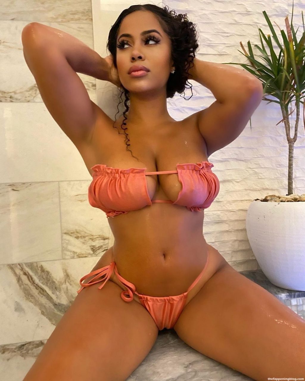 Yasmine Lopez Nude &amp; Sexy (129 Photos + Video)