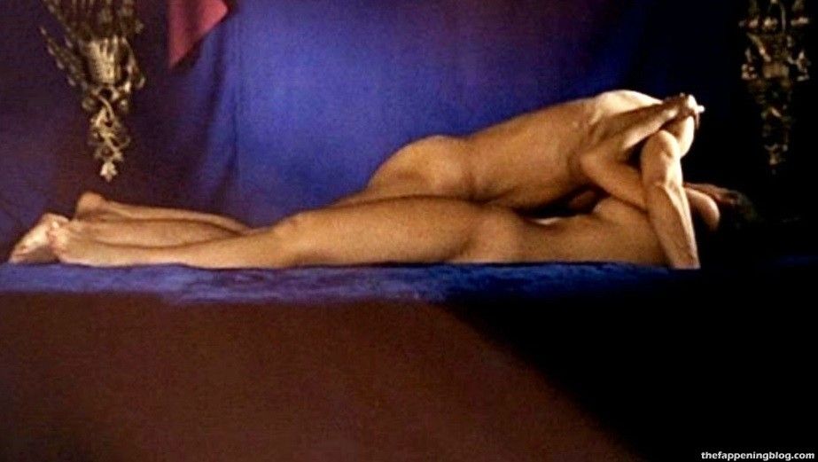 Susan Hampshire Nude &amp; Sexy (11 Photos)