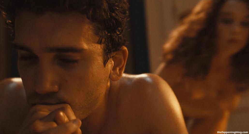 观 看 另 一 个 Pedraza 的 裸 体 性 爱 场 景.来 自"你 会 带 谁 去 荒 岛"?'. 在 这 个 ...