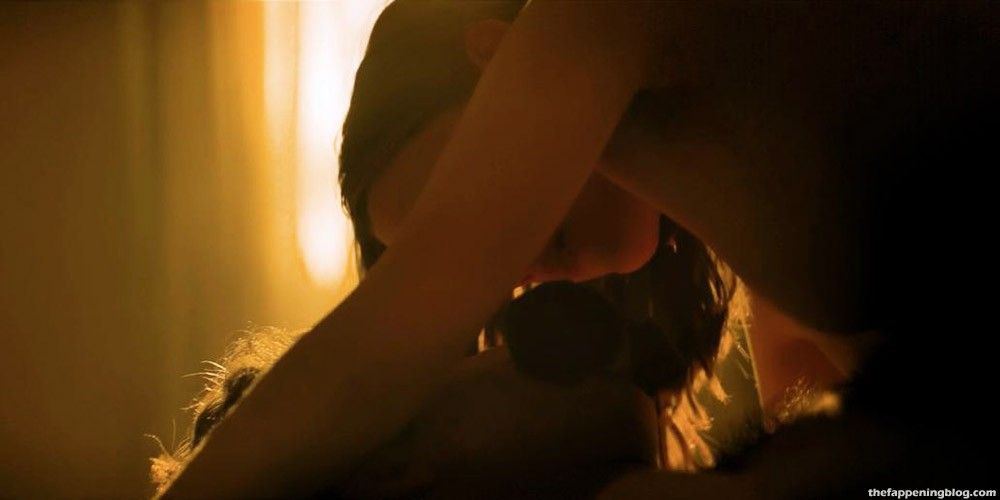 Victoria Pedretti Sex Scene in You.