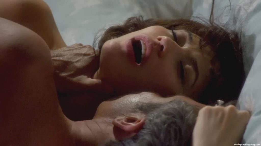 Olga Kurylenko NUDE &amp; Sexy (154 Photos + Sex Video Scenes)