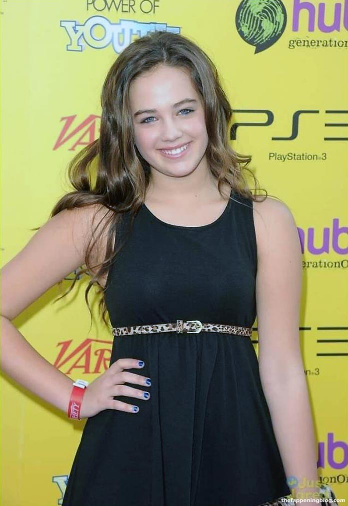 mary-mouser
