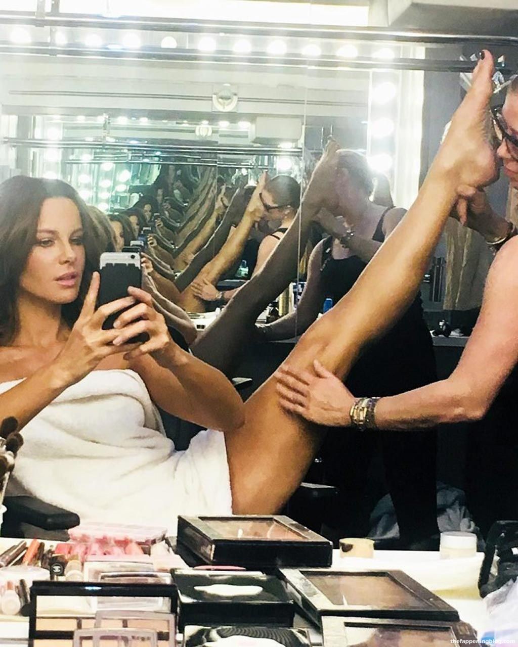Kate Beckinsale Nude &amp; Sexy (150 Photos + Sex Video Scenes Compilation)