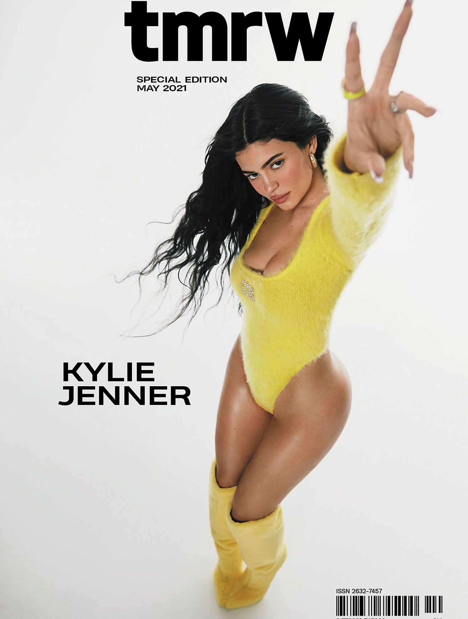 0625215925858_177_Kylie-Jenner-nude-hot-vbody-topless-porn-ass-tits-pussy-bikini-4-TFB.jpg
