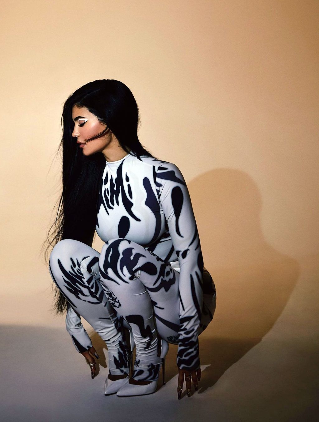 Kylie Jenner Sexy Collection – Part 2 (121 Photos) [Updated]