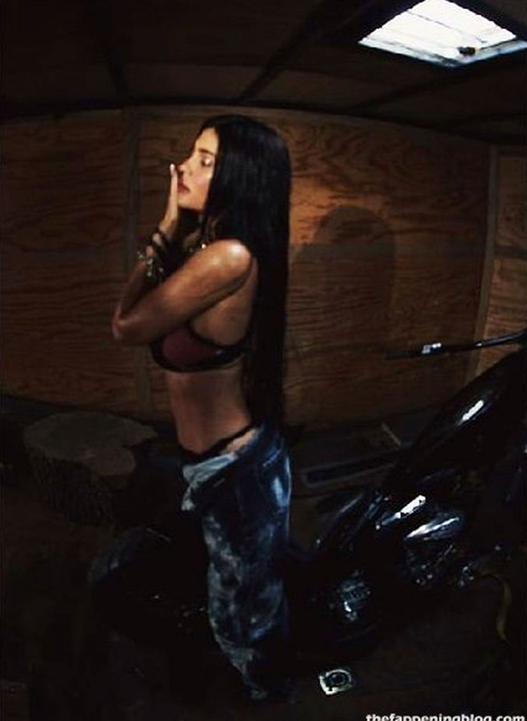 Kylie Jenner Sexy Collection – Part 2 (121 Photos) [Updated]